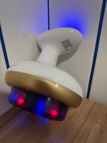 Simple Controls and Comfortable Grip